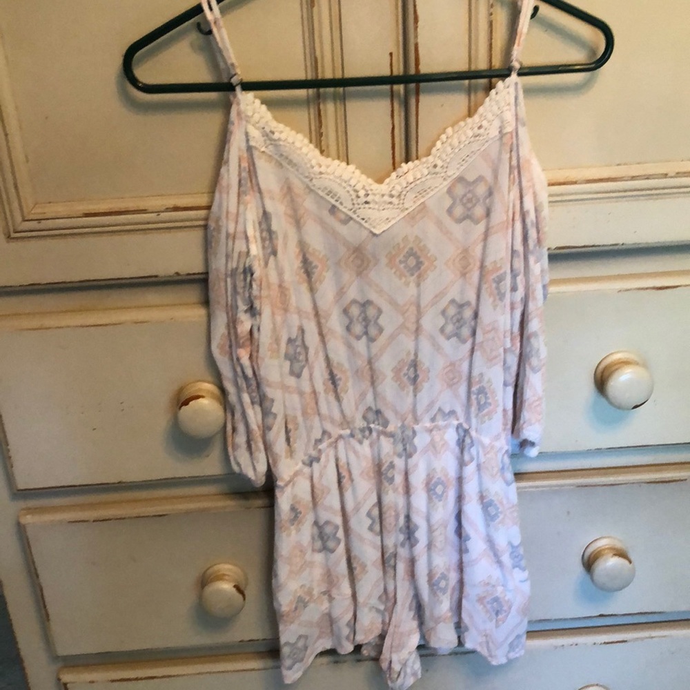 PATTERNED ROMPER